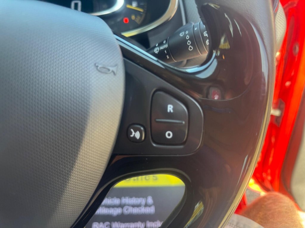 Used Renault Clio 2015 for sale - 76303717: Photo 33