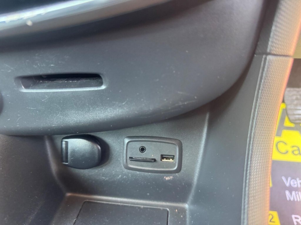 Used Renault Clio 2015 for sale - 76303717: Photo 34