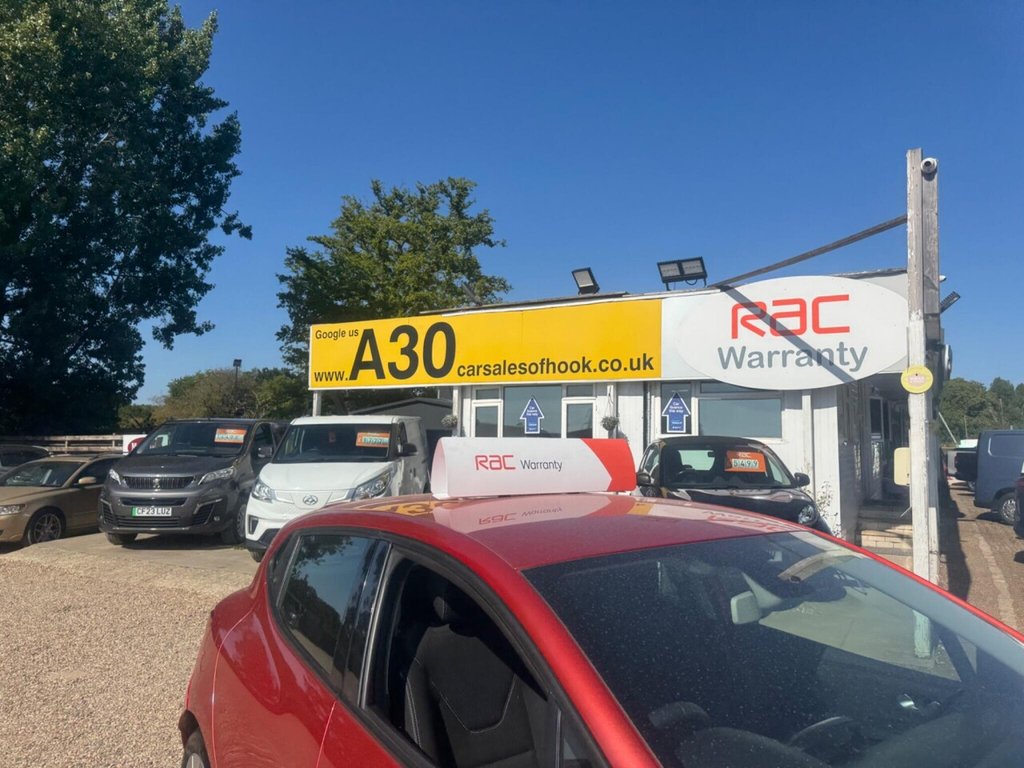 Used Renault Clio 2015 for sale - 76303717: Photo 8