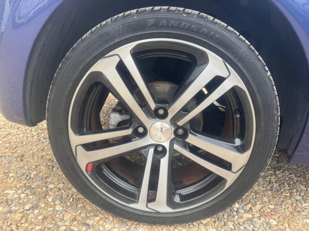 Used Peugeot 208 2017 for sale - 76279951: Photo 13