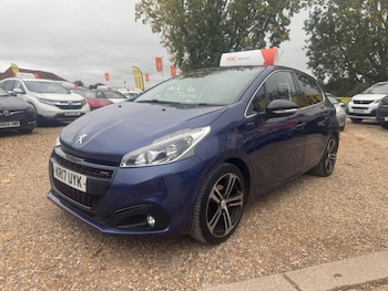 Used Peugeot 208 2017 for sale - 76279951: Photo 3