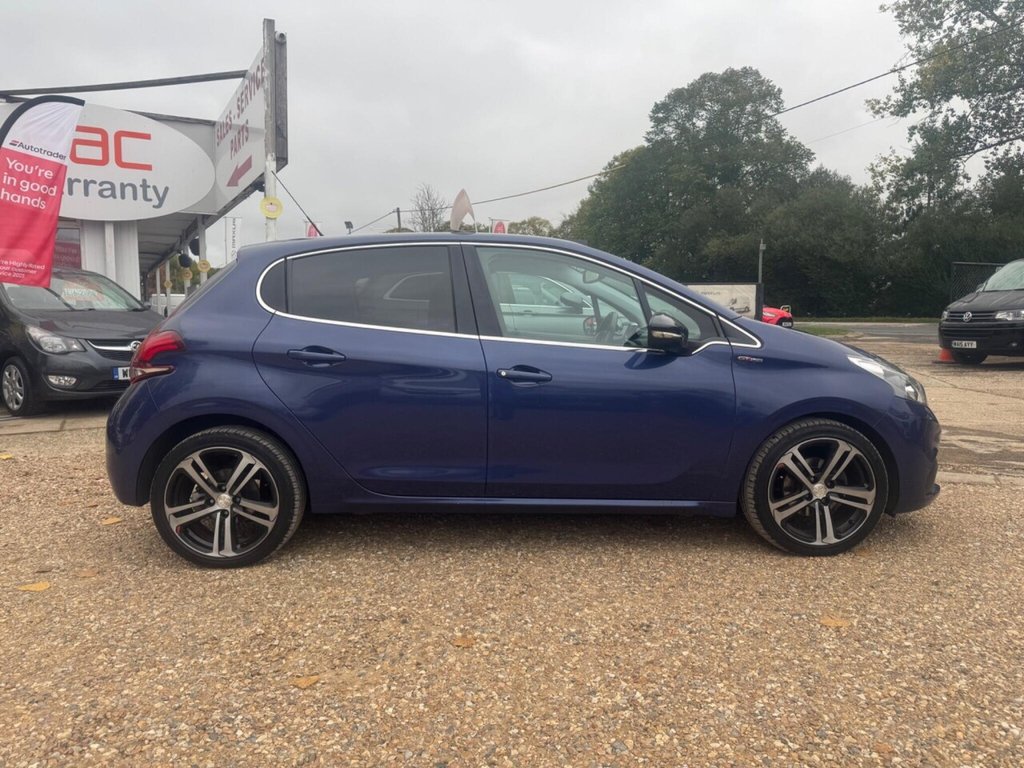 Used Peugeot 208 2017 for sale - 76279951: Photo 7