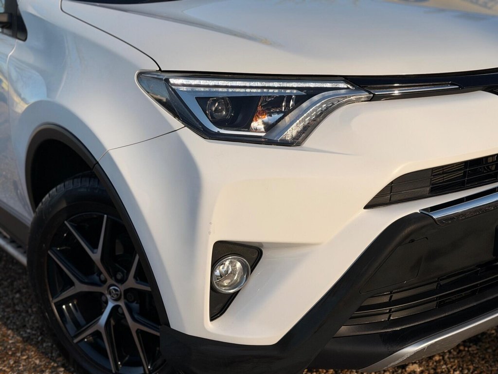 Used Toyota RAV4 2016 for sale - 77014471: Photo 11