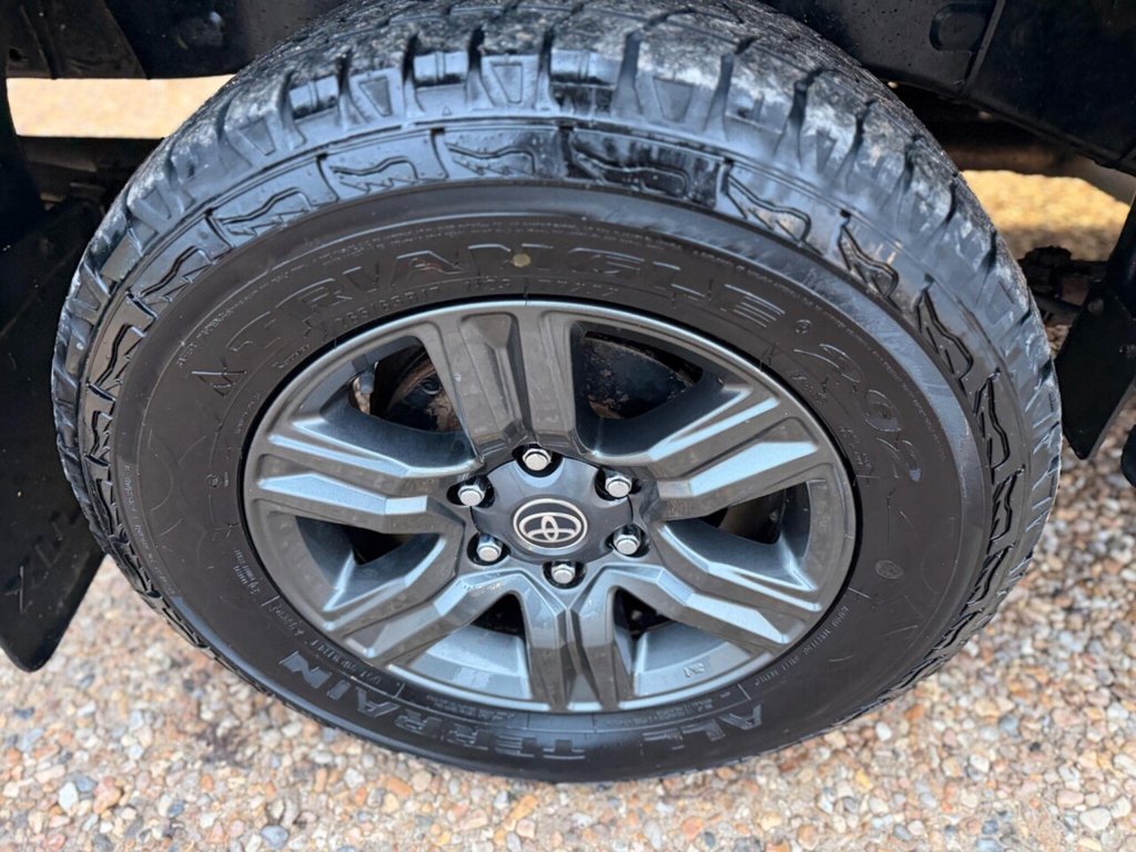 Used Toyota Hilux 2022 for sale - 77369691: Photo 41