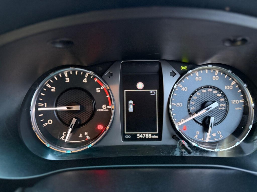 Used Toyota Hilux 2022 for sale - 77369691: Photo 46