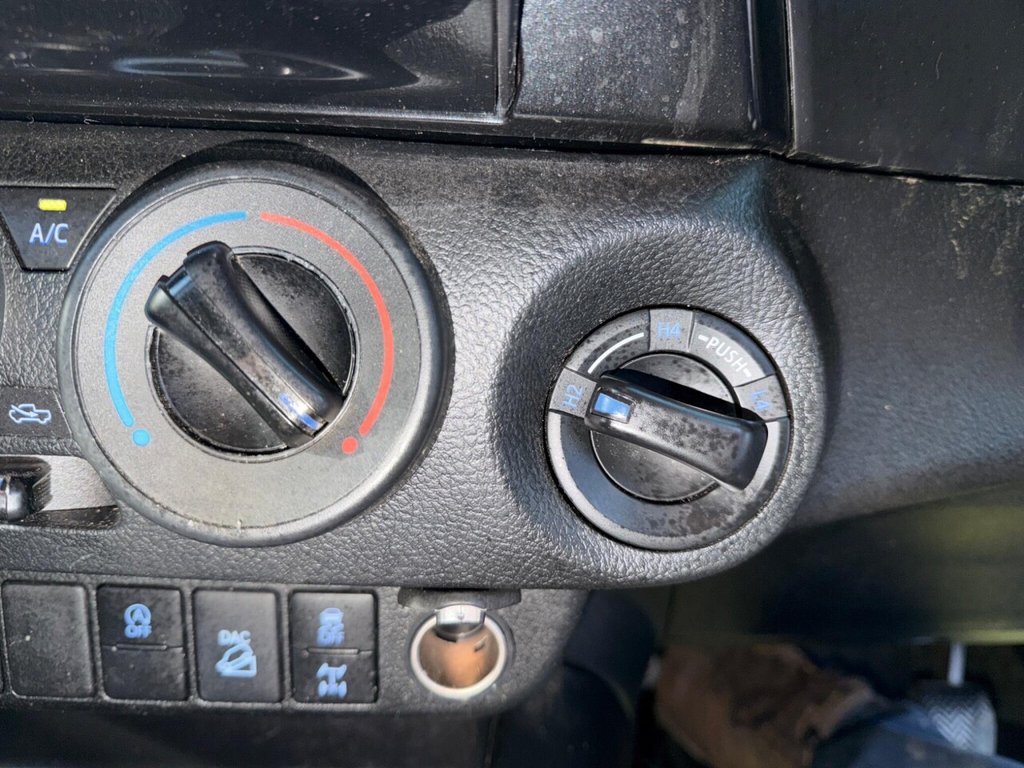 Used Toyota Hilux 2022 for sale - 77369691: Photo 48