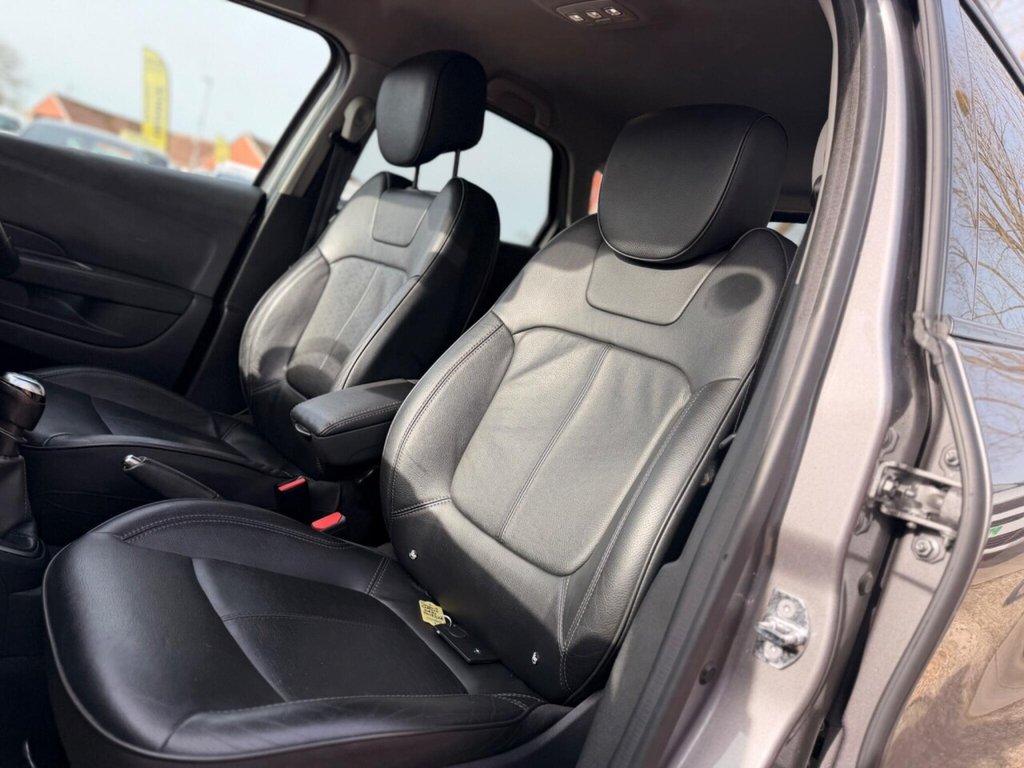 Used Renault Captur 2018 for sale - 77583597: Photo 39