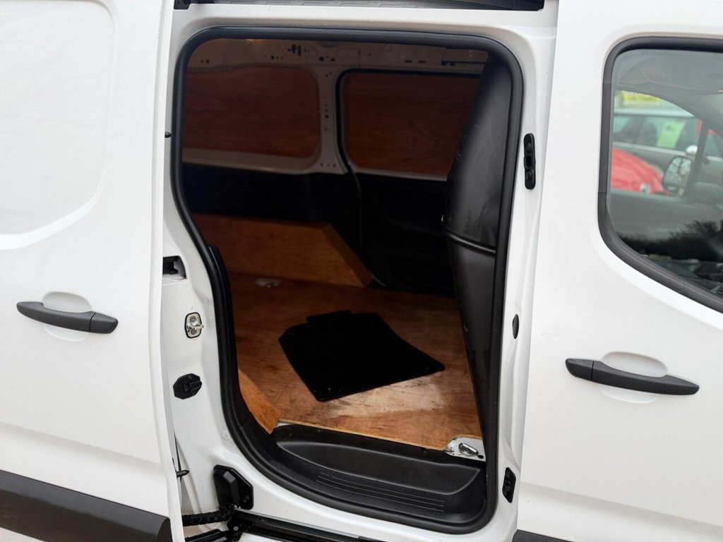 Used Vauxhall Combo 2023 for sale - 77227505: Photo 20