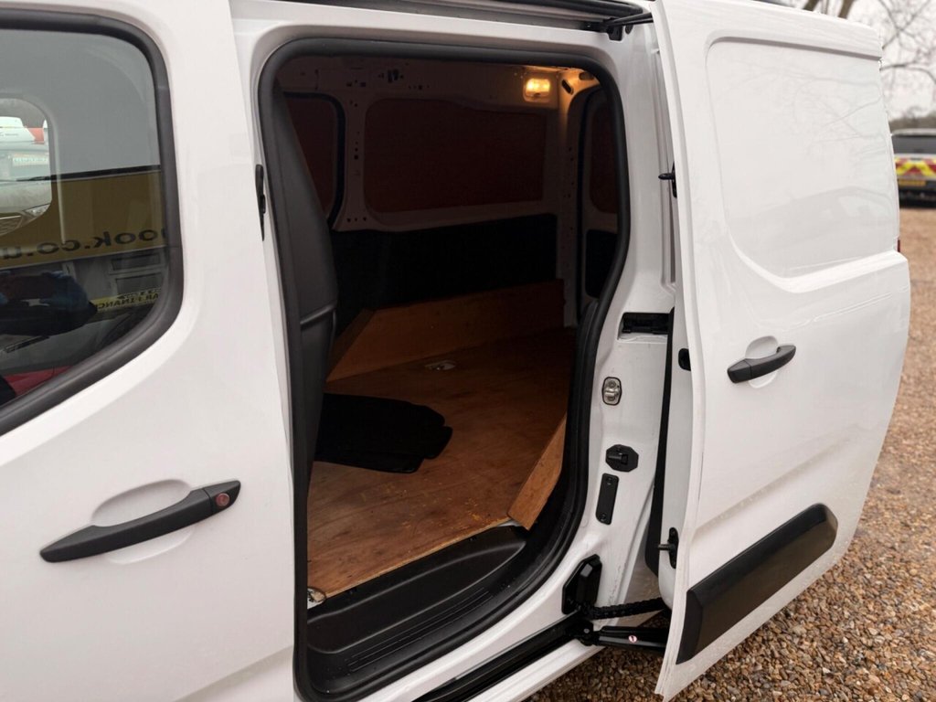 Used Vauxhall Combo 2023 for sale - 77227505: Photo 35