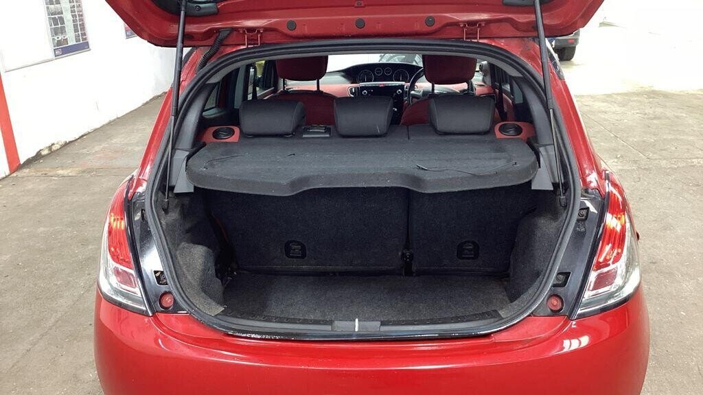 Used Chrysler Ypsilon 2013 for sale - 76285323: Photo 18