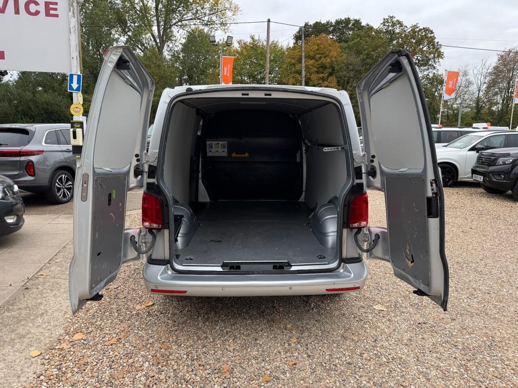 Used Volkswagen Transporter 2021 for sale - 76285346: Photo 32