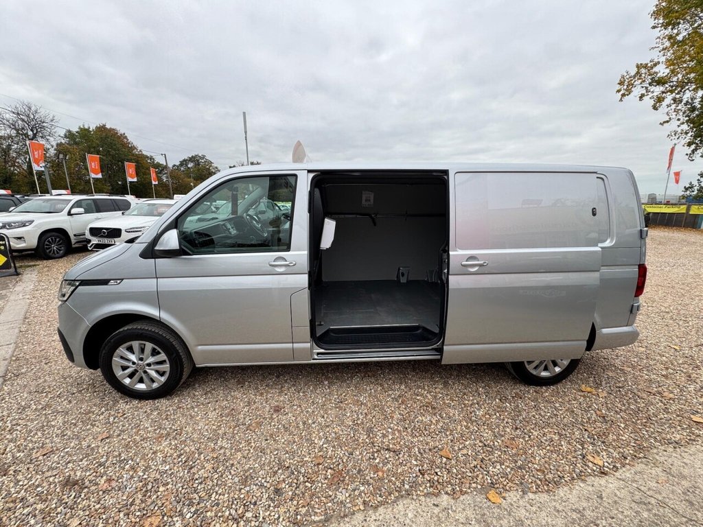 Used Volkswagen Transporter 2021 for sale - 76285346: Photo 41