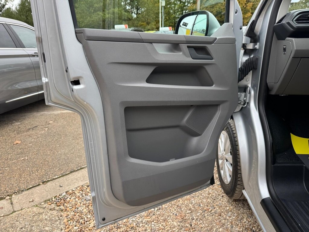 Used Volkswagen Transporter 2021 for sale - 76285346: Photo 44