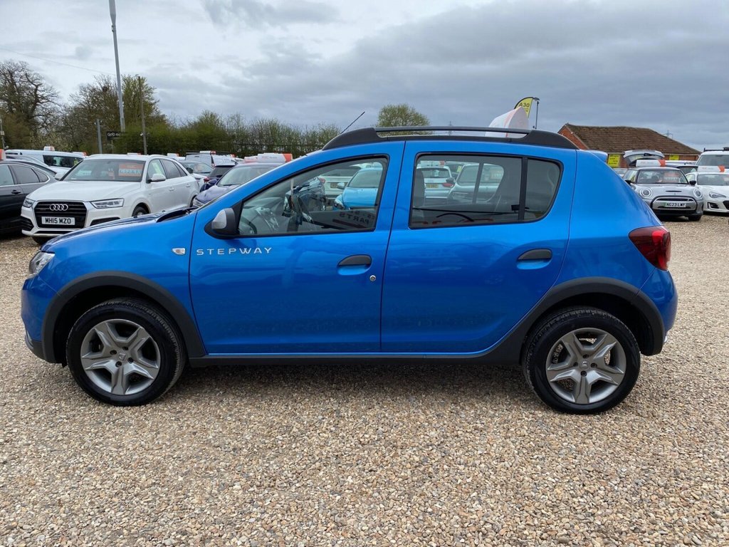 Used Dacia Sandero Stepway 2017 for sale - 78061865: Photo 10