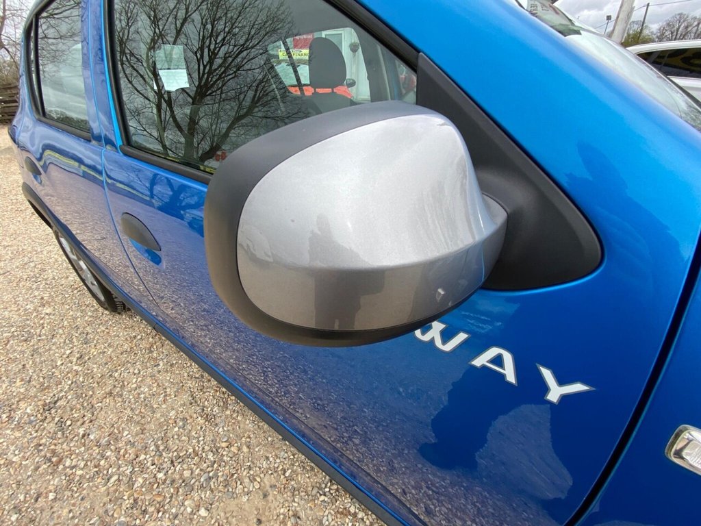 Used Dacia Sandero Stepway 2017 for sale - 78061865: Photo 42