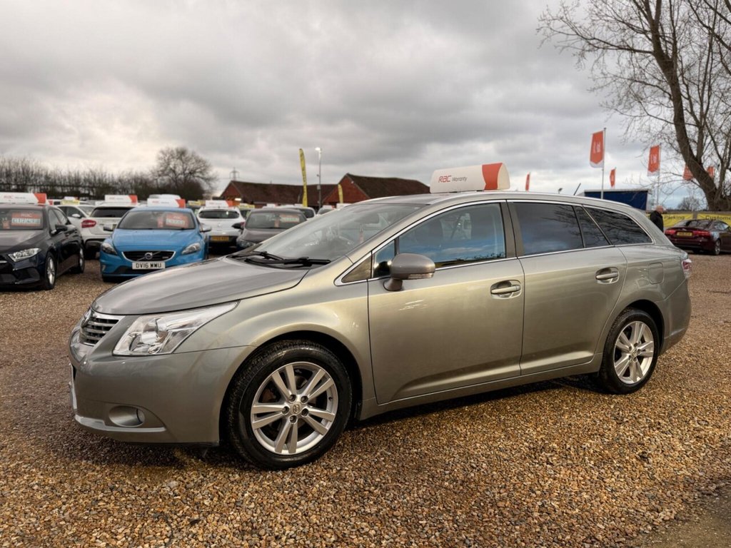 Used Toyota Avensis 2010 for sale - 77551707: Photo 12