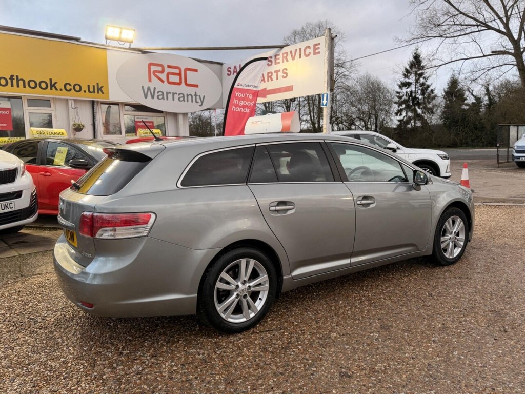 Used Toyota Avensis 2010 for sale - 77551707: Photo 18