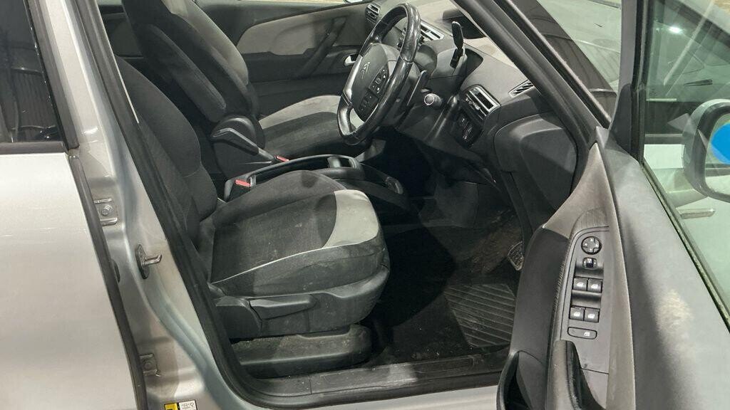 Used Citroen Grand C4 Picasso 2015 for sale - 77976390: Photo 17