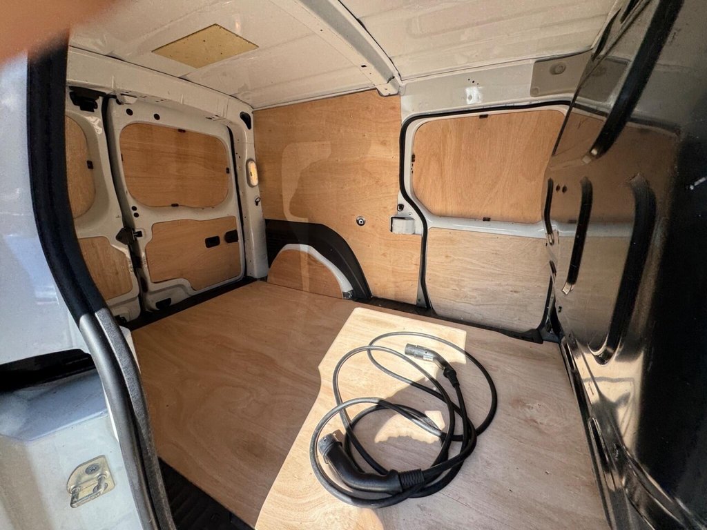 Used Renault Kangoo 2021 for sale - 76356240: Photo 30