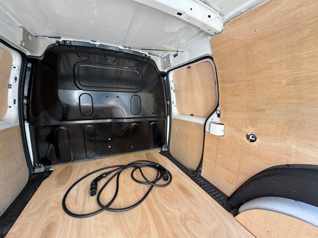 Used Renault Kangoo 2021 for sale - 76356240: Photo 41