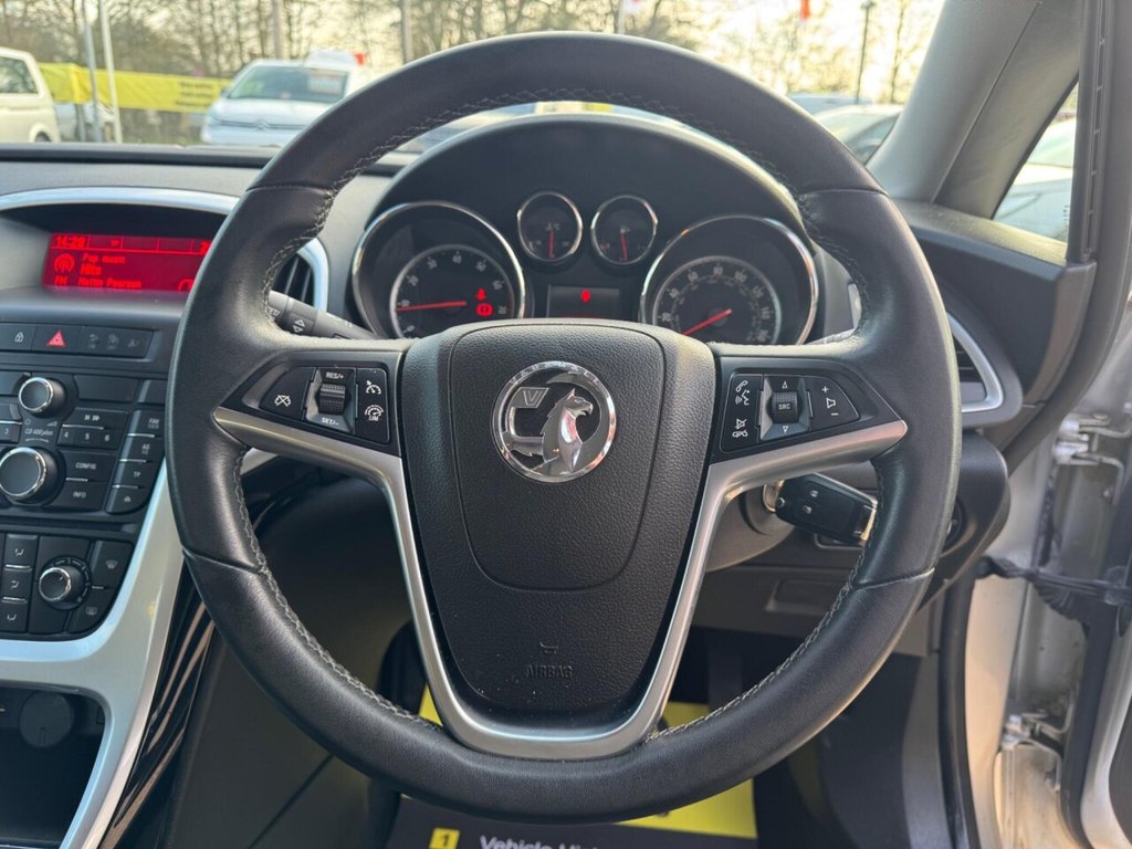 Used Vauxhall Astra 2015 for sale - 77734810: Photo 26