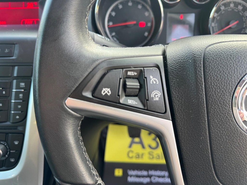 Used Vauxhall Astra 2015 for sale - 77734810: Photo 32