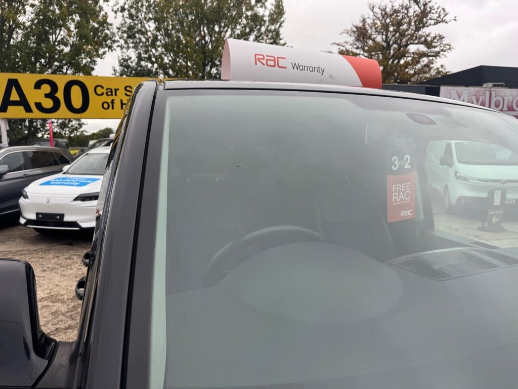 Used Volkswagen Caravelle 2015 for sale - 76285343: Photo 24