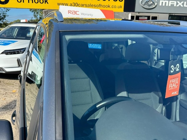 Used Volkswagen Touran 2015 for sale - 76285336: Photo 24