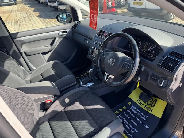 Used Volkswagen Touran 2015 for sale - 76285336: Photo 28