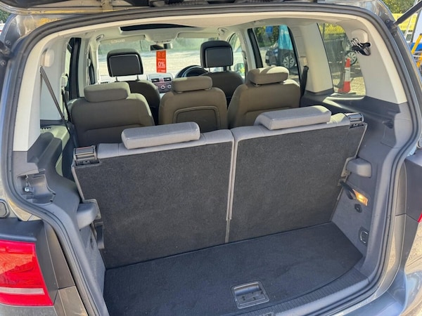 Used Volkswagen Touran 2015 for sale - 76285336: Photo 33