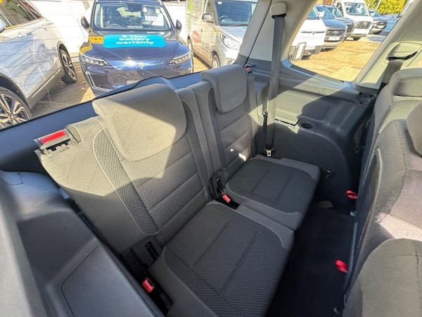 Used Volkswagen Touran 2015 for sale - 76285336: Photo 35