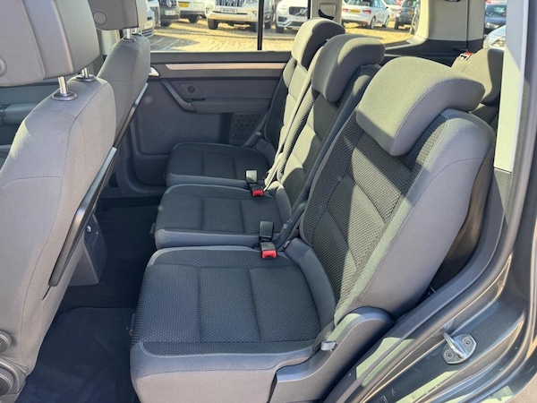 Used Volkswagen Touran 2015 for sale - 76285336: Photo 36