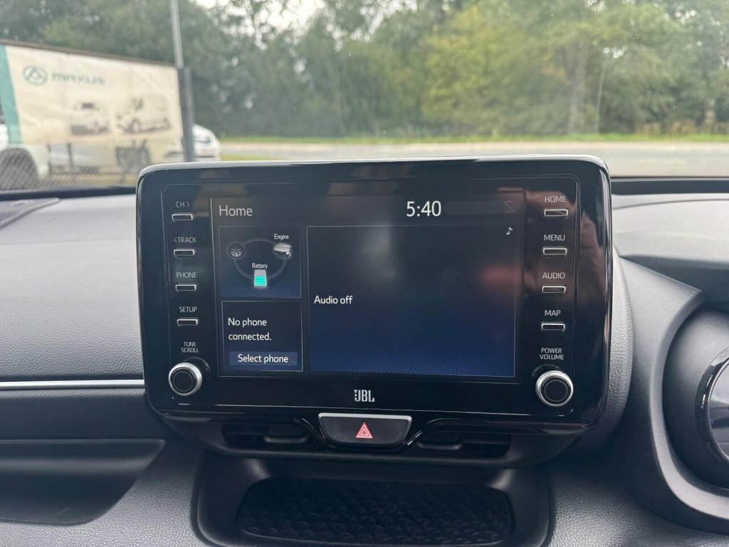 Used Toyota Yaris 2021 for sale - 76285329: Photo 46