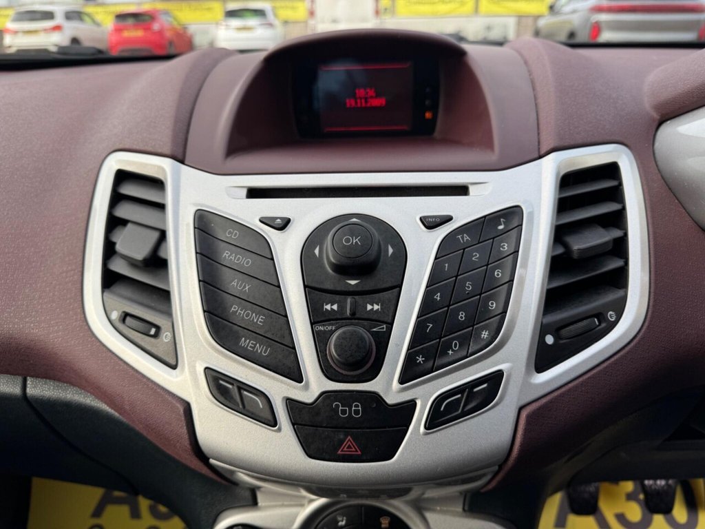 Used Ford Fiesta 2010 for sale - 77384600: Photo 31