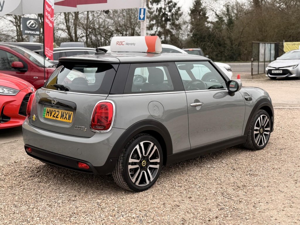 Used MINI Hatch 2022 for sale - 77780774: Photo 10