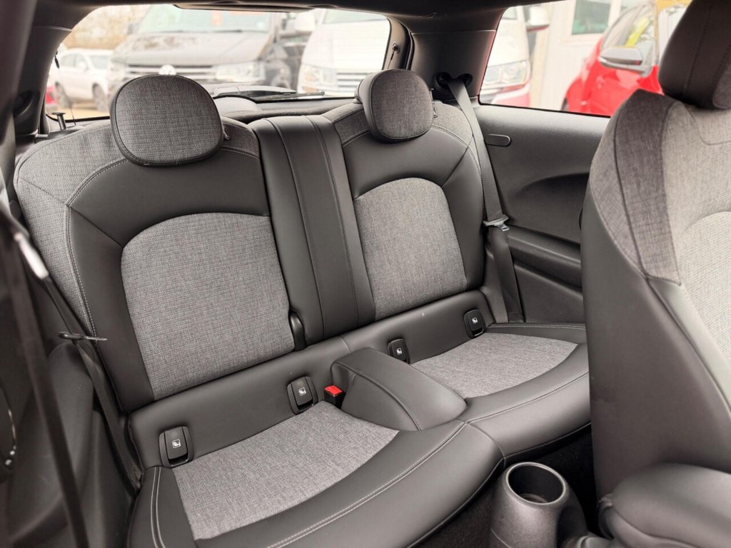 Used MINI Hatch 2022 for sale - 77780774: Photo 31