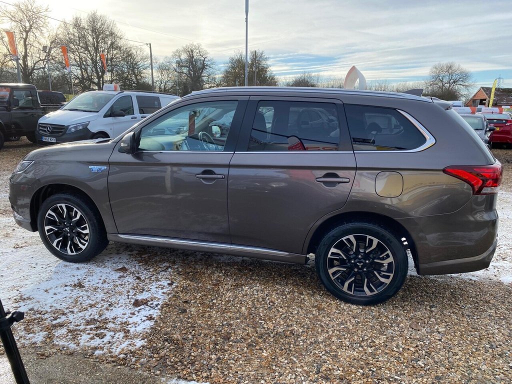 Used Mitsubishi Outlander 2018 for sale - 77122177: Photo 10