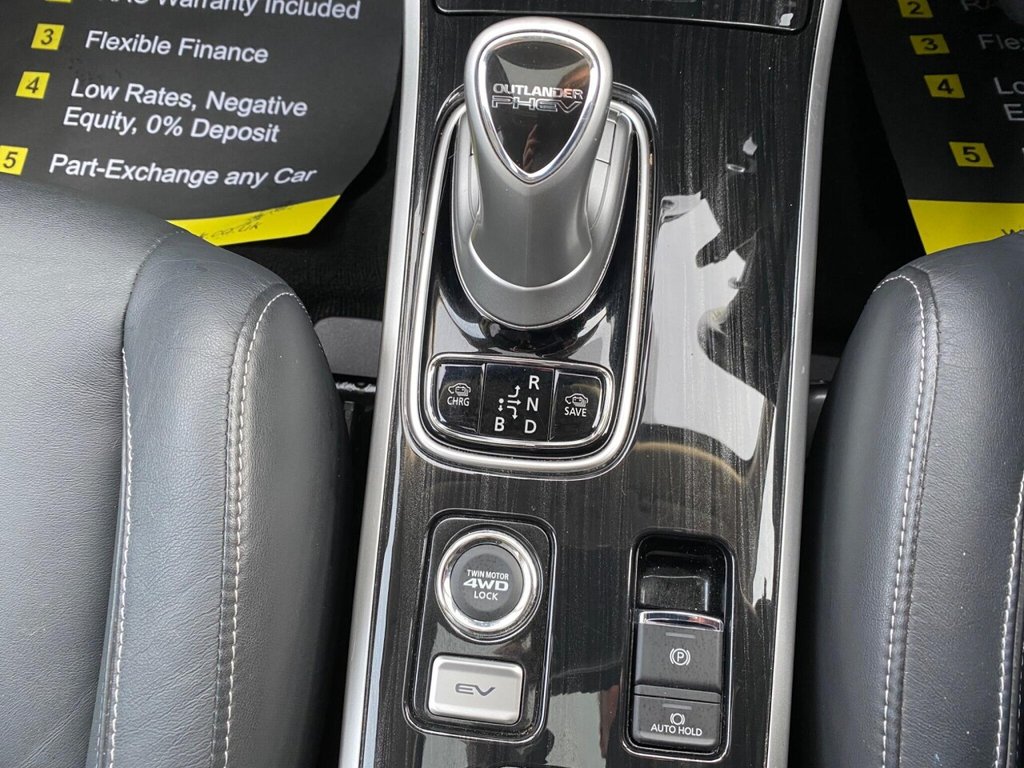 Used Mitsubishi Outlander 2018 for sale - 77122177: Photo 30