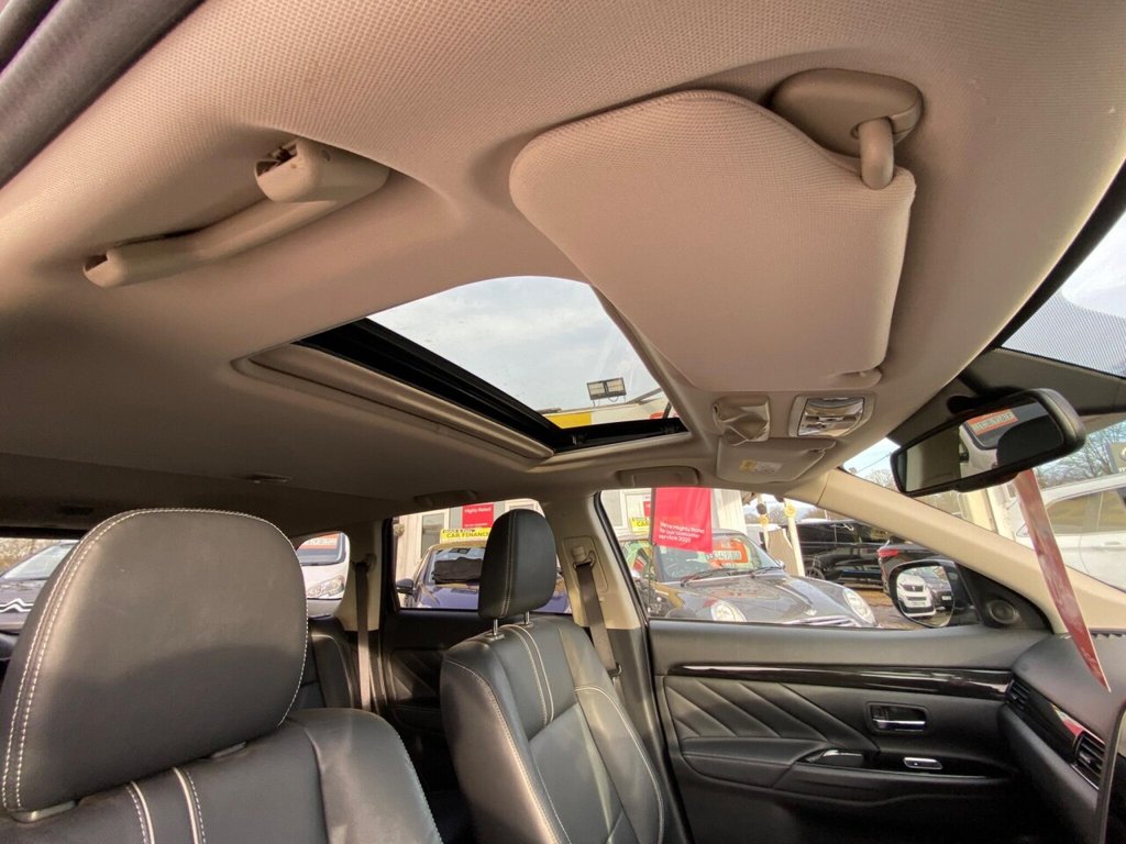 Used Mitsubishi Outlander 2018 for sale - 77122177: Photo 36