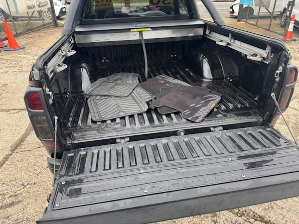 Used Nissan Navara 2019 for sale - 76285301: Photo 42