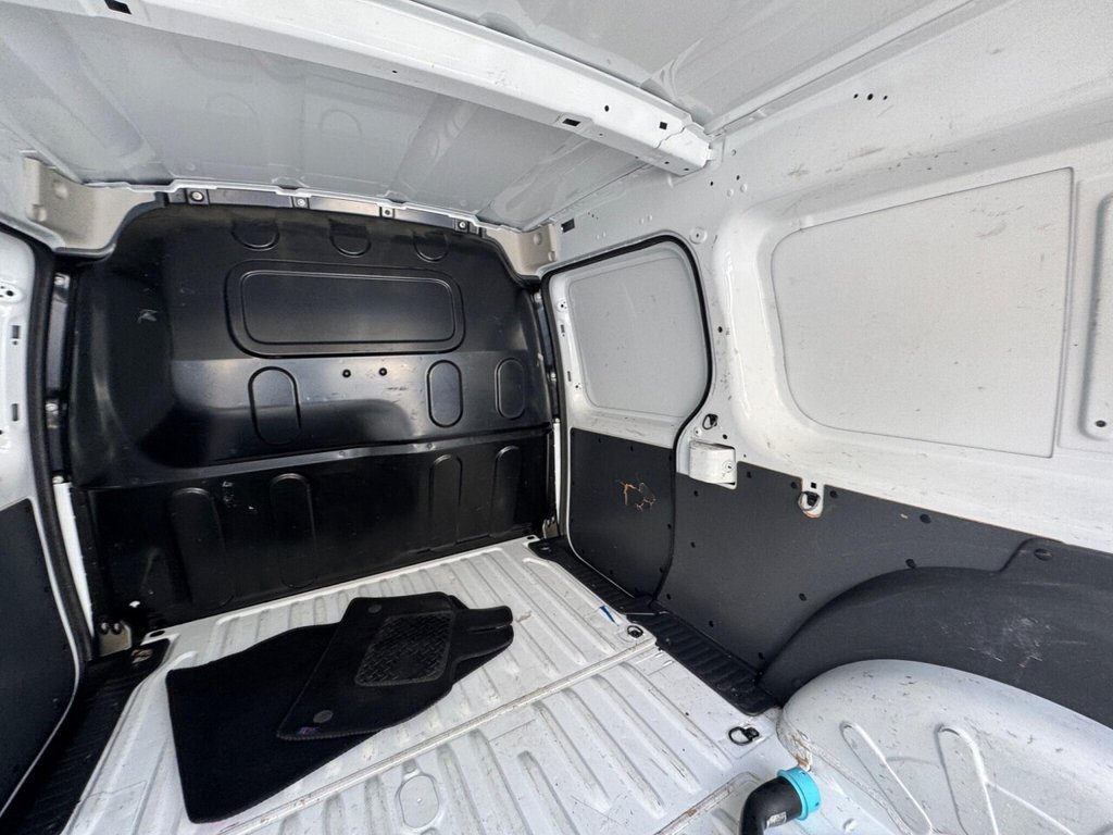 Used Renault Kangoo 2020 for sale - 76285304: Photo 31