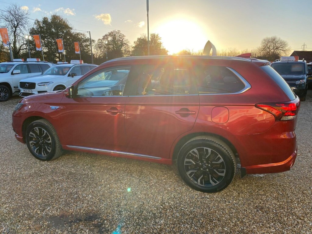 Used Mitsubishi Outlander 2015 for sale - 76520554: Photo 12