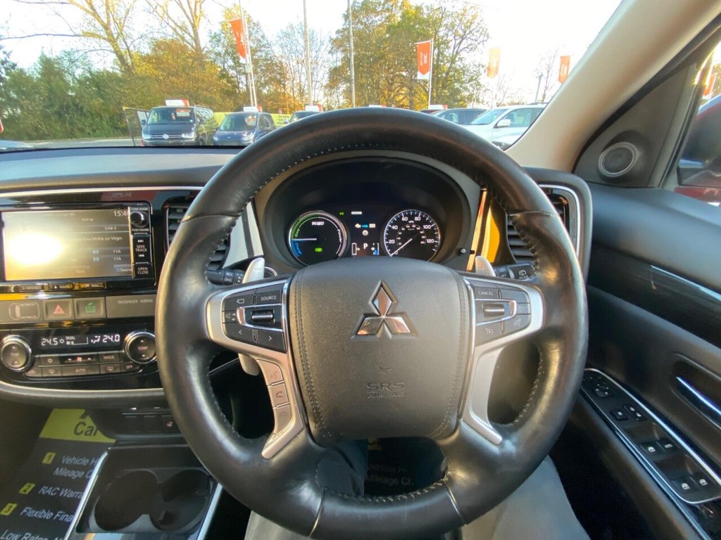 Used Mitsubishi Outlander 2015 for sale - 76520554: Photo 29