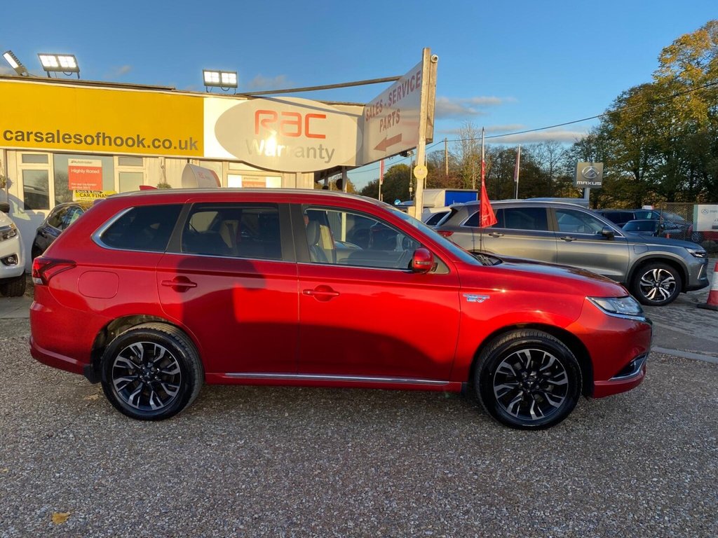 Used Mitsubishi Outlander 2015 for sale - 76520554: Photo 3