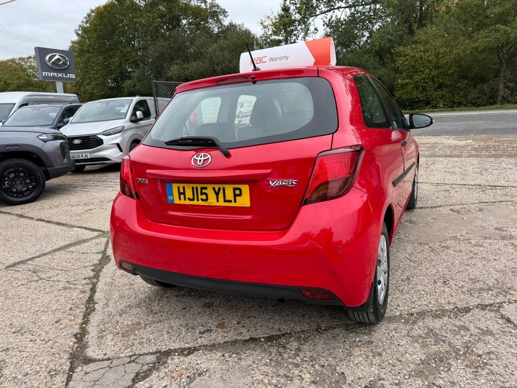 Used Toyota Yaris 2015 for sale - 76304221: Photo 11