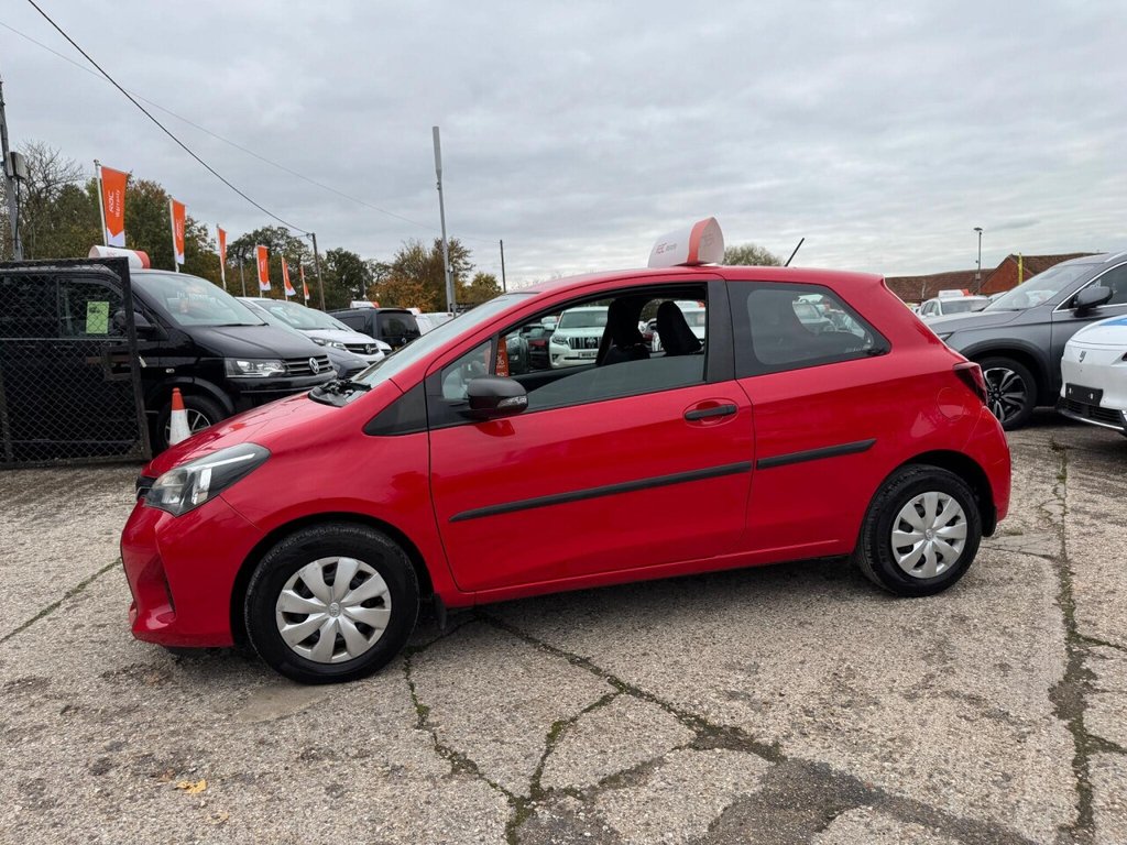 Used Toyota Yaris 2015 for sale - 76304221: Photo 14