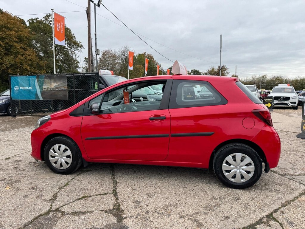 Used Toyota Yaris 2015 for sale - 76304221: Photo 15