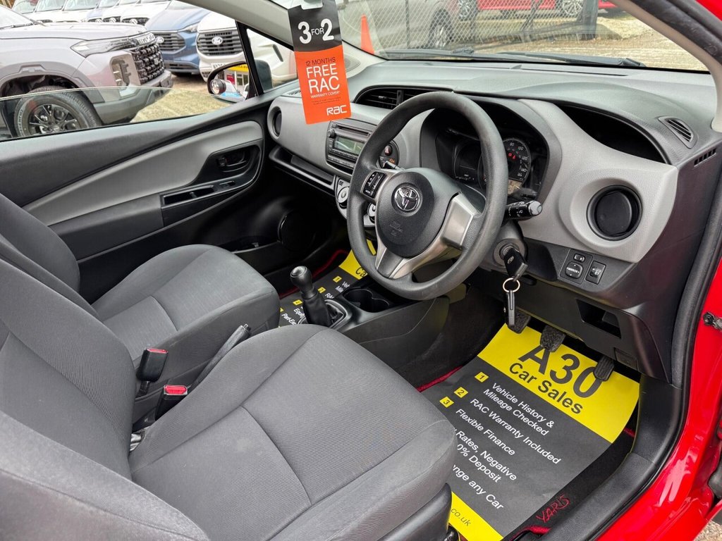 Used Toyota Yaris 2015 for sale - 76304221: Photo 23