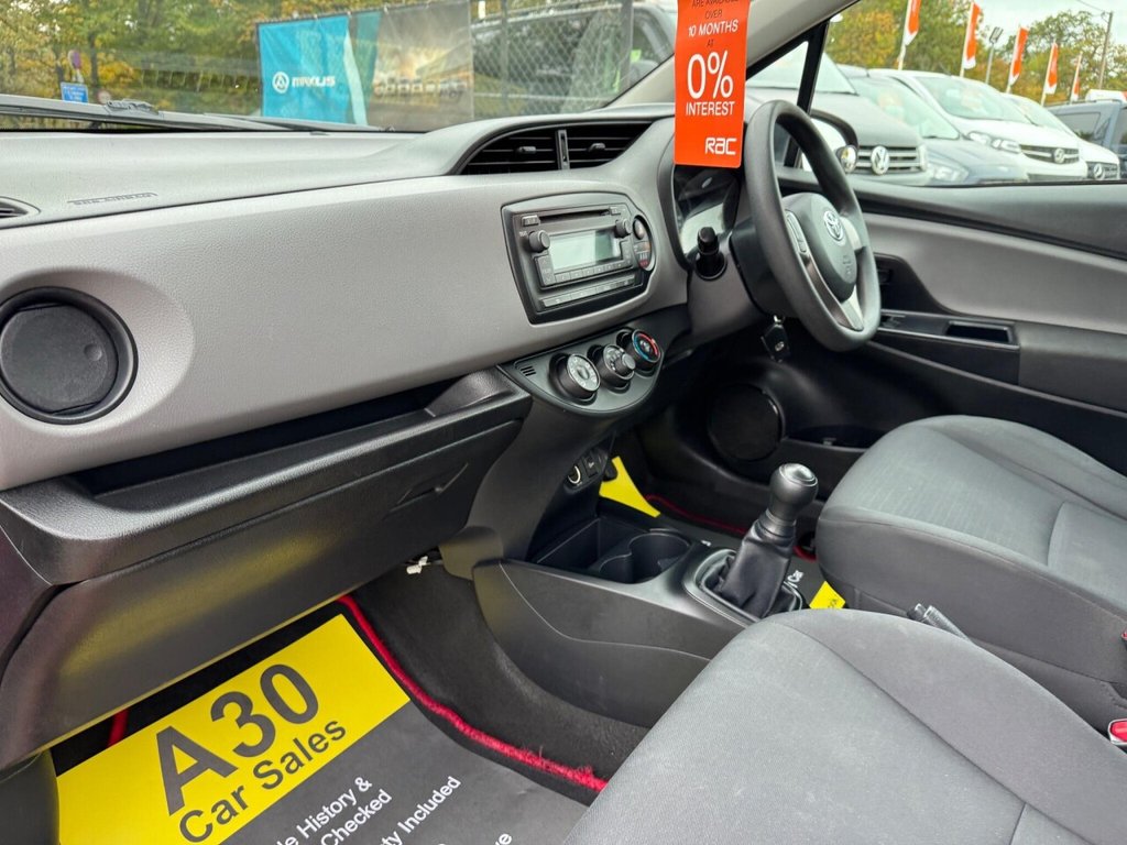 Used Toyota Yaris 2015 for sale - 76304221: Photo 38