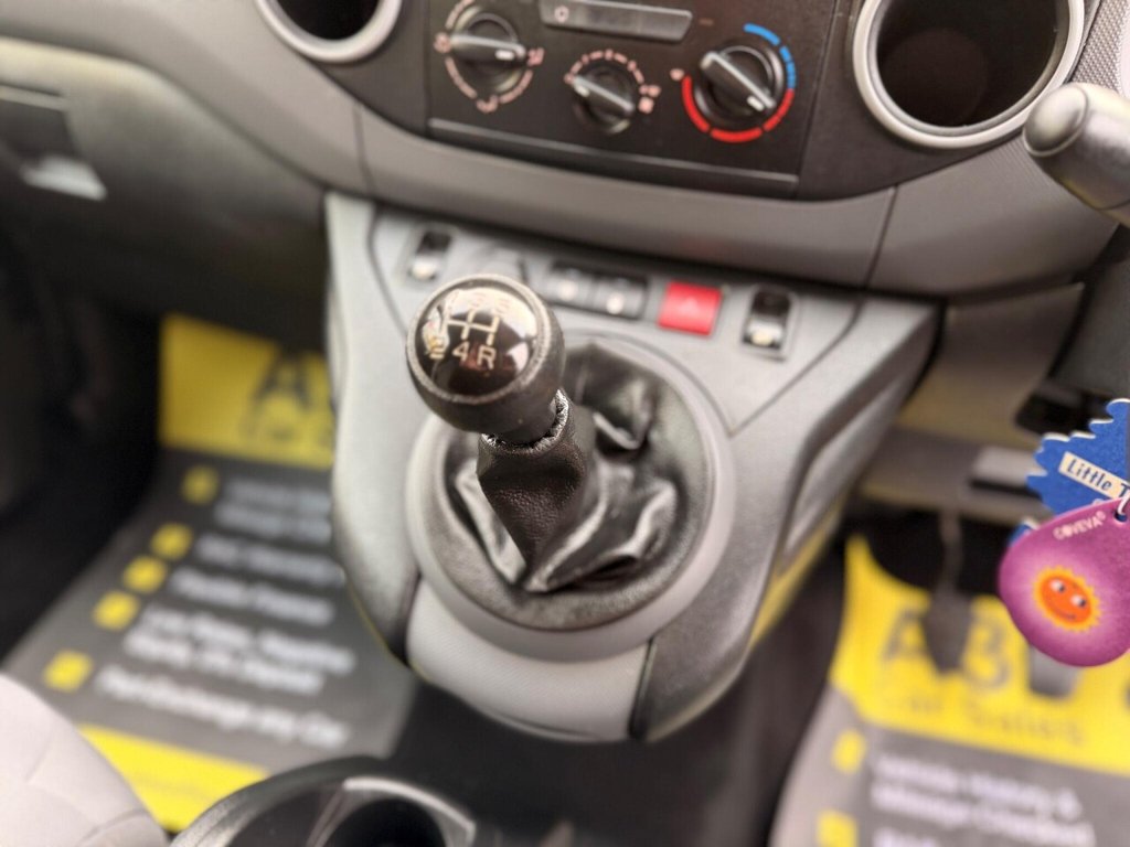 Used Peugeot Partner 2016 for sale - 76923559: Photo 46